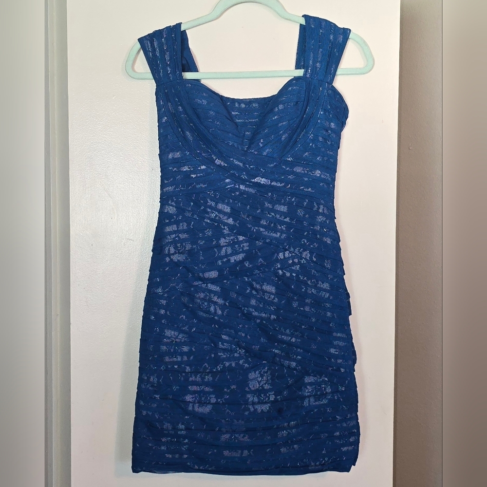 BCBGMaxAzria Women's Size S Ivetta Stretch Mesh Tulle Cocktail Dress Blue Ink